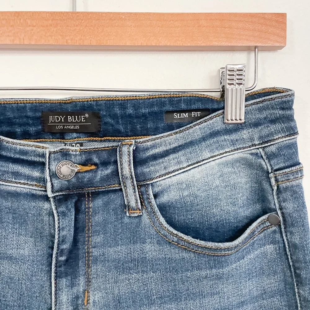 Judy Blue Slim Fit tapered leg distressed jean size 29 - Picture 4 of 10